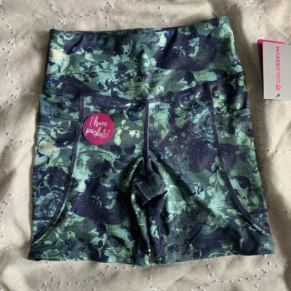 Colosseum bike shorts